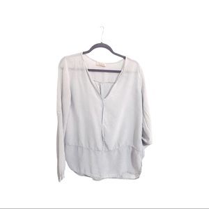 Sofia Italy 100% Silk Ladies Silvery Gray Long Sleeve Open V Neck Blouse